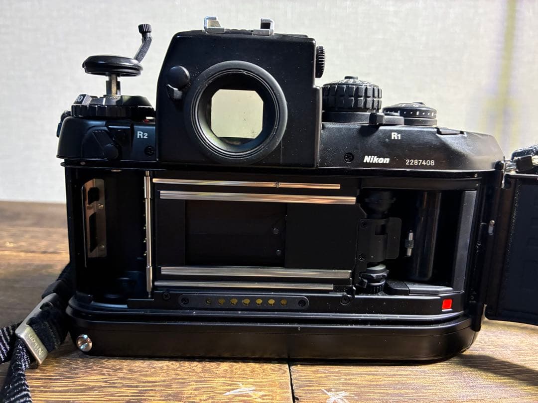 Nikon F4/フィルムカメラ/説明書付き/現状品
