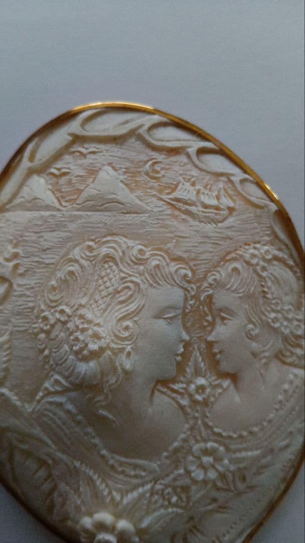 ￥6500→63000 見惚れるカメオのブローチ　ペンダント　作家名　製作年有