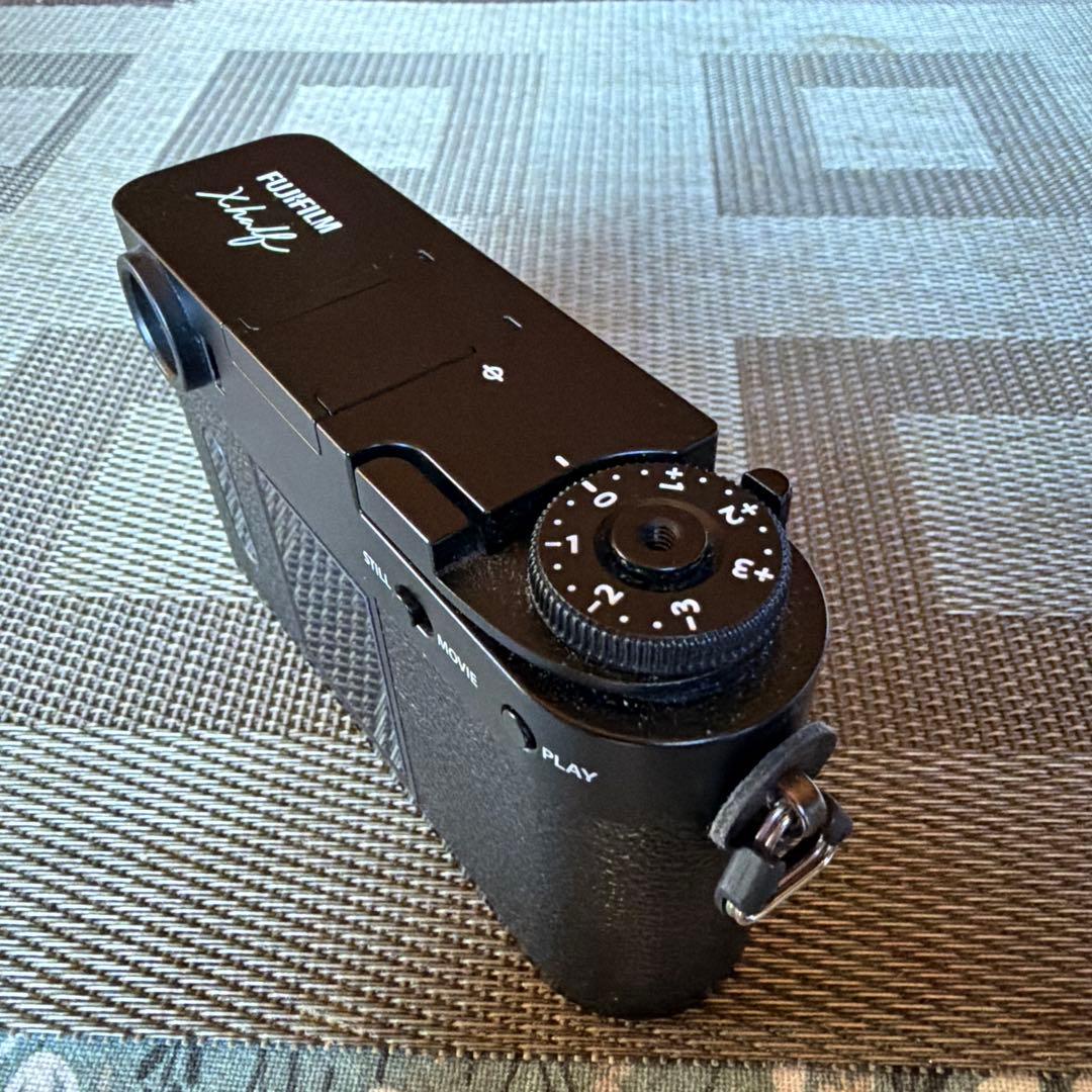 【完動美品】FUJIFILM X-HF1 -B デジタルカメラ X-half