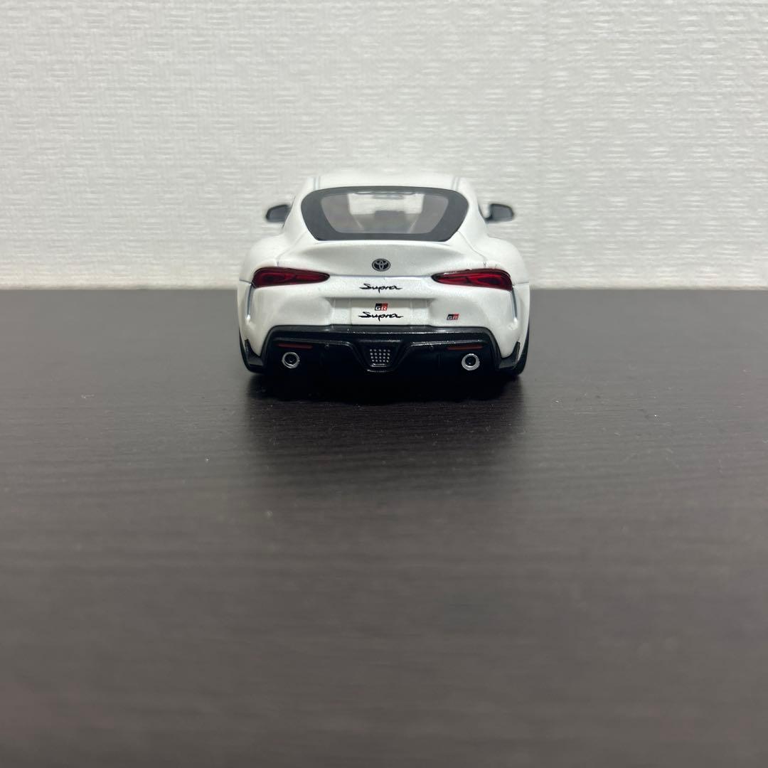 トヨタ　GR スープラ　ホワイトメタリック