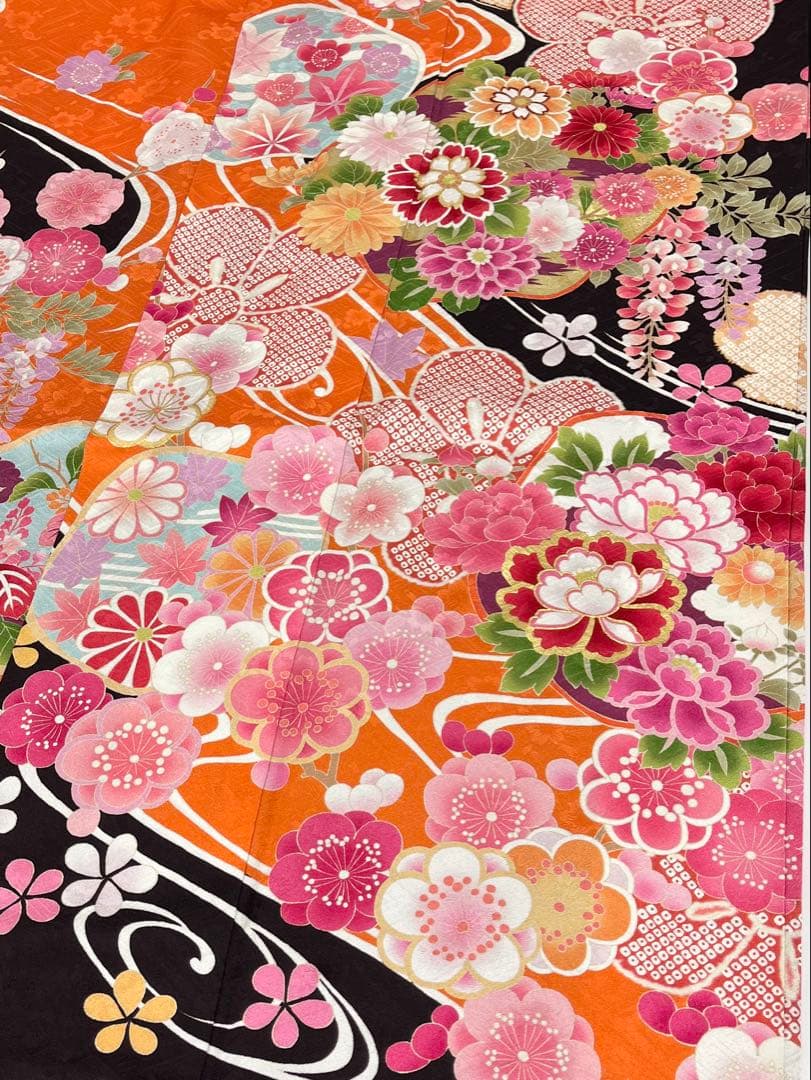 振袖 金彩 紋意匠 橙色×赤みの黒系 正絹 S161