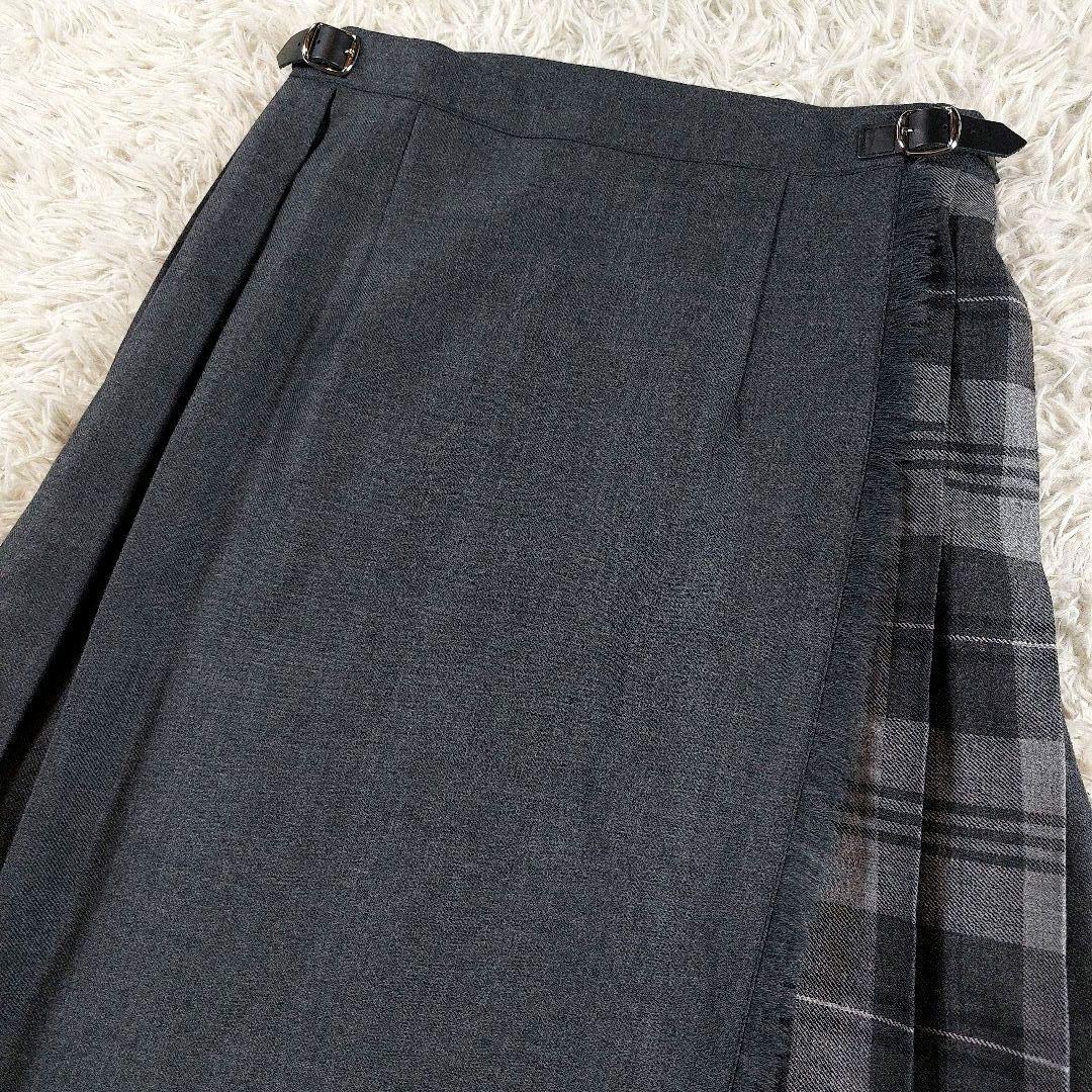 極美品 オニールオブダブリン プリーツAライン　チェック柄 レザーベルトスカート