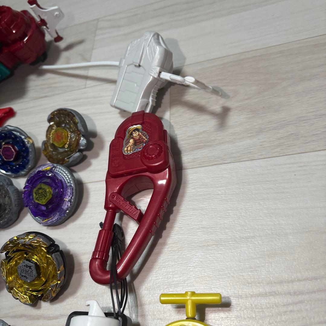 た*す様 ベイブレードセット 約32個以上のパーツ