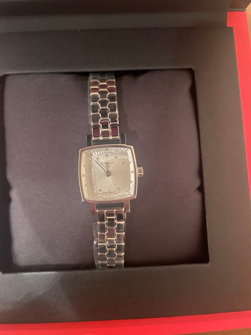 【新品未使用】TISSOT ラブリー スクエア
