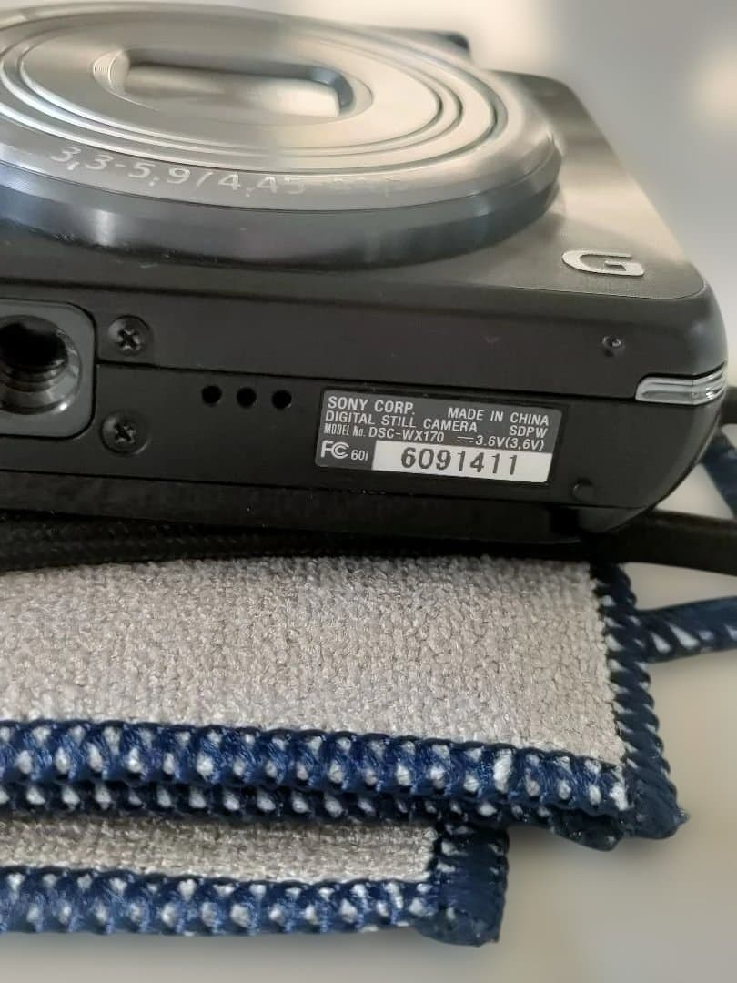 サイバーショット10倍ズーム Gレンズ　動作確認済み　美品　USB充電即利用可能