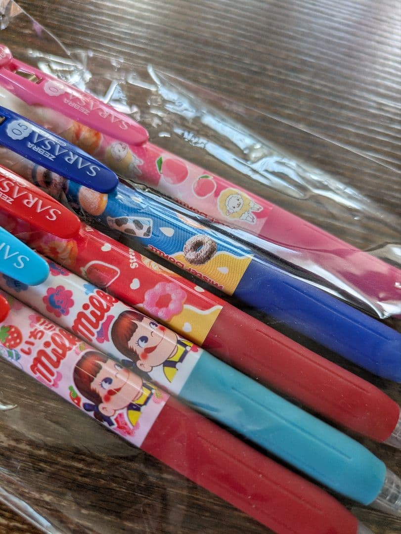 SARASA キャラクター柄ボールペンセット