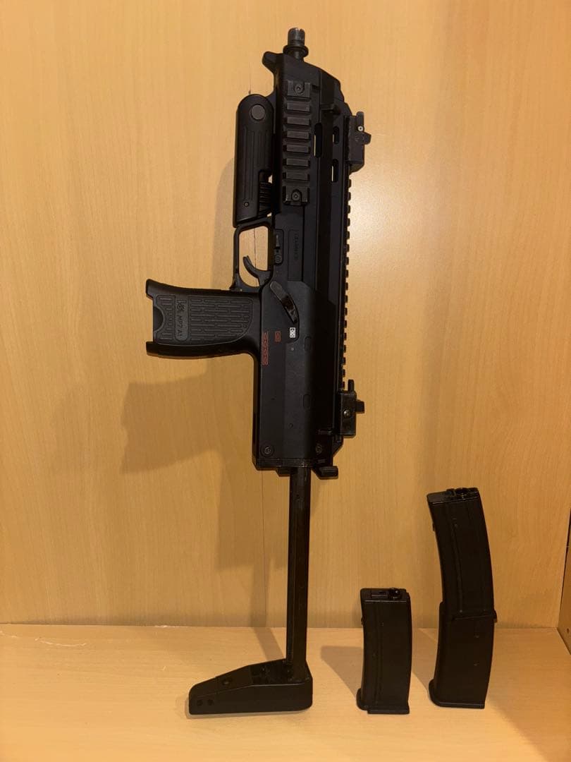 東京マルイ 電動ガンMP7 マガジン2本付き