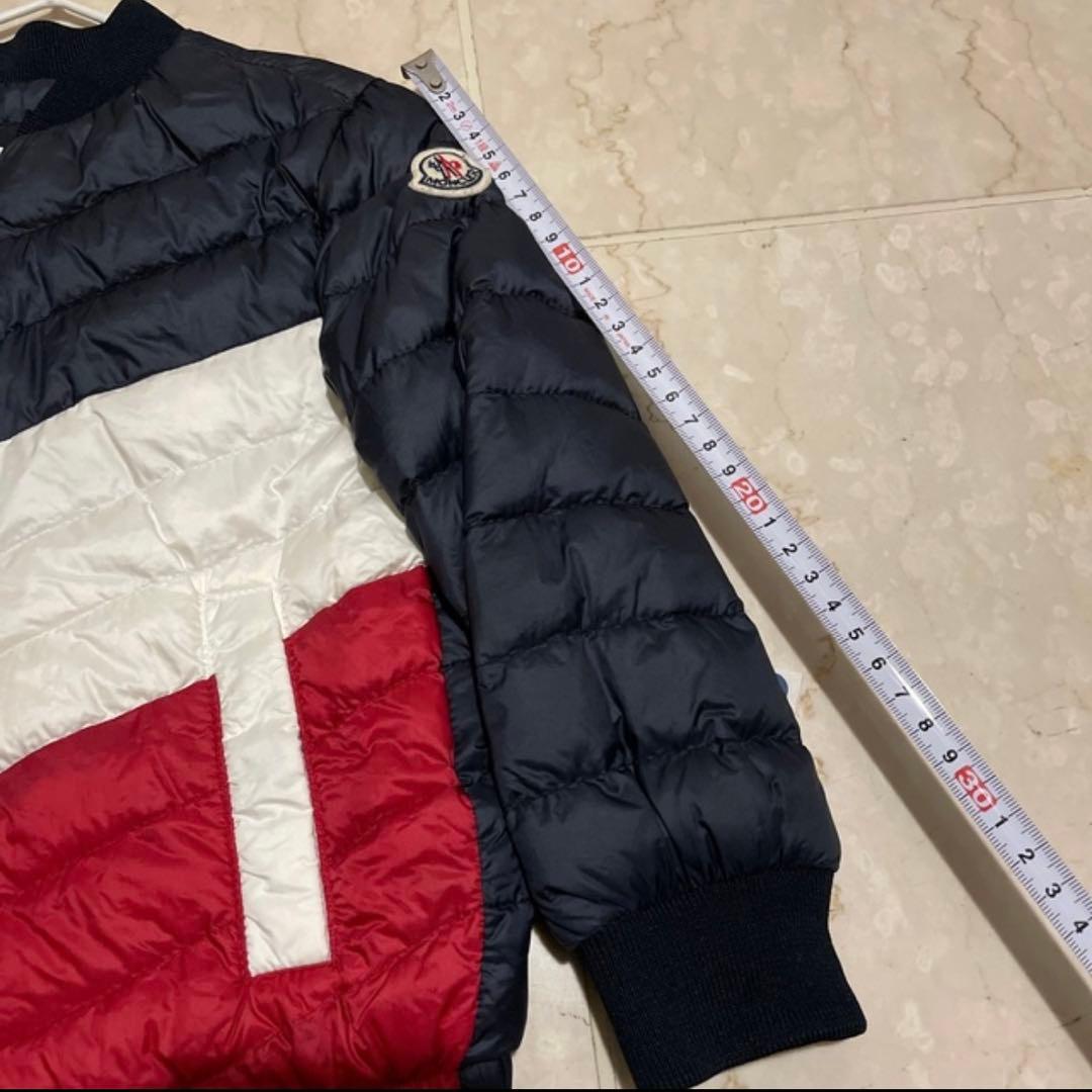 正規品 モンクレール 軽量 コンパクト ダウンジャケット