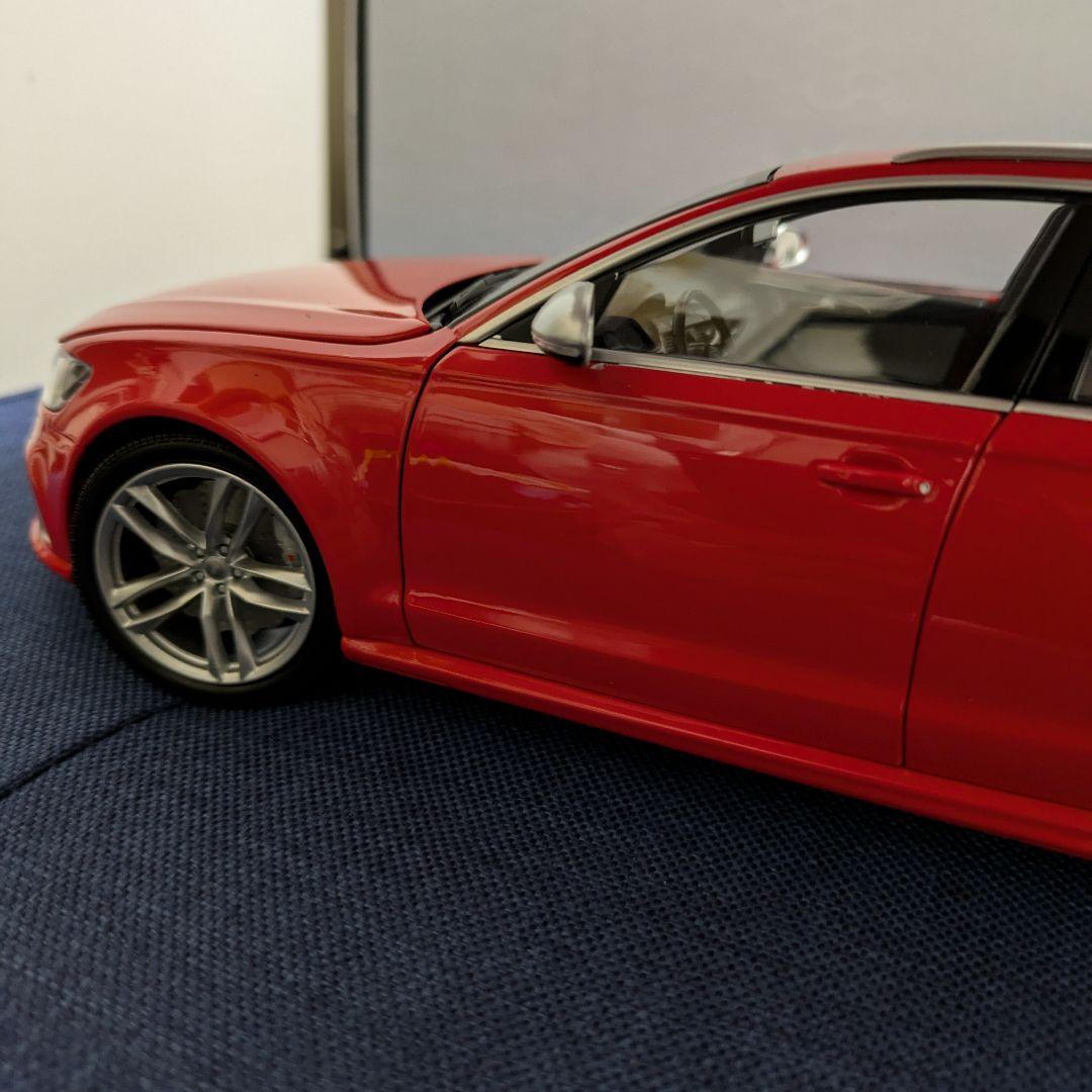 アウディ RS6 Avant　C7 ミニカー 1/18　ミニチャンプス　audi