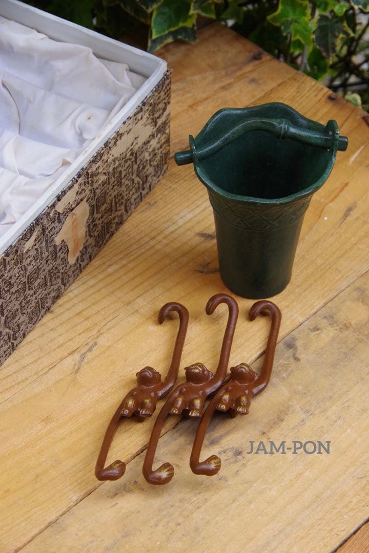 【長期保管品/当時物昭和レトロ】南部鉄器(鋳鉄/鋳物) 吊るし花器/猿手3本付き