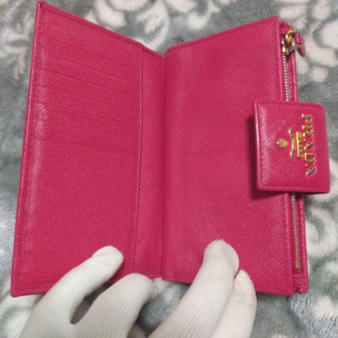 PRADA サフィアーノメタルロゴ レッド系