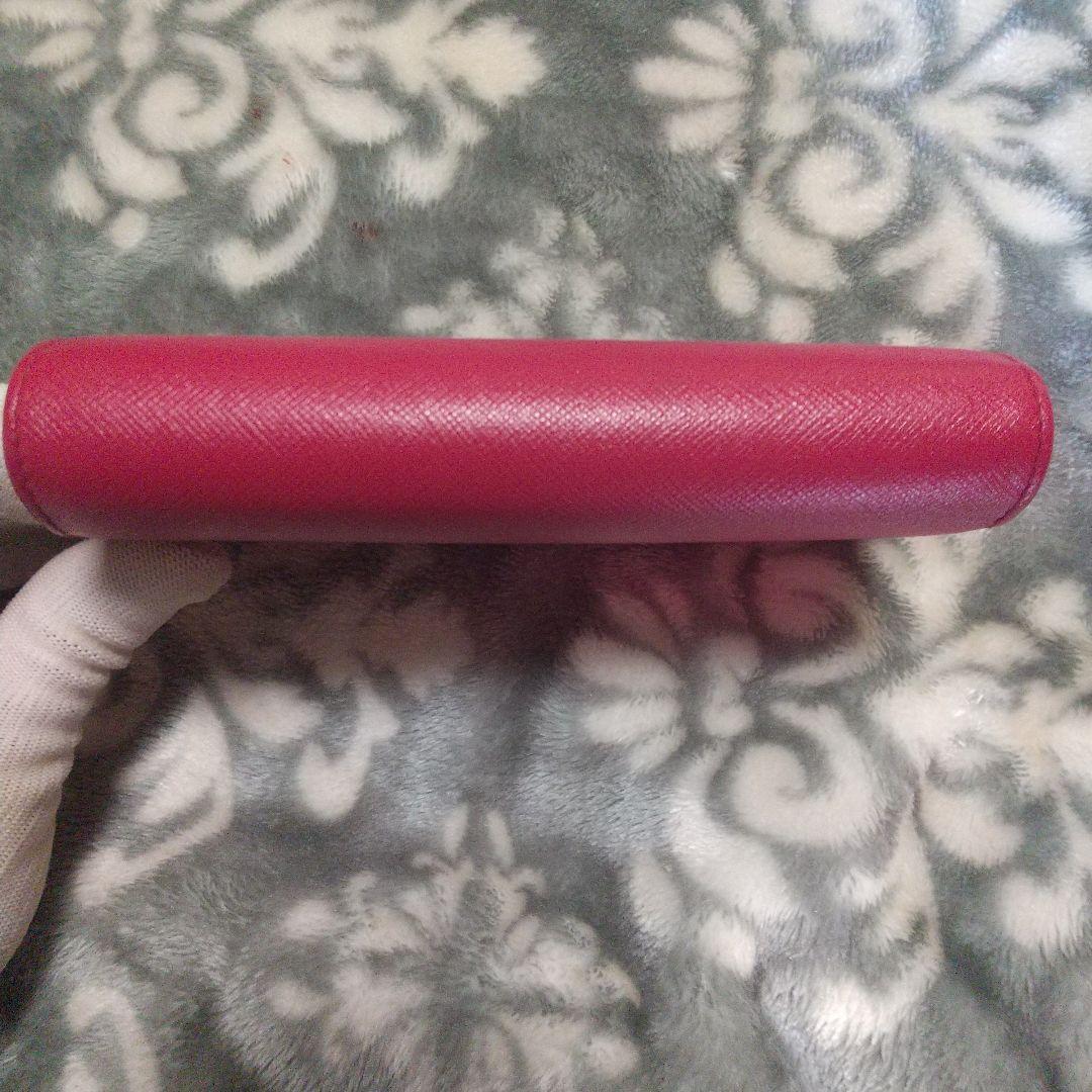 PRADA サフィアーノメタルロゴ レッド系