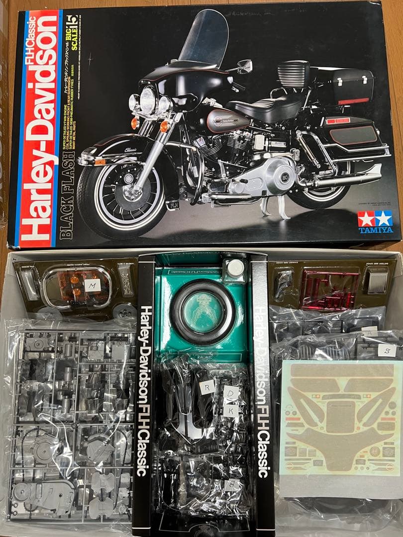 タミヤ ハーレーダビットソン ブラックスペシャル 1/6 プラモデル