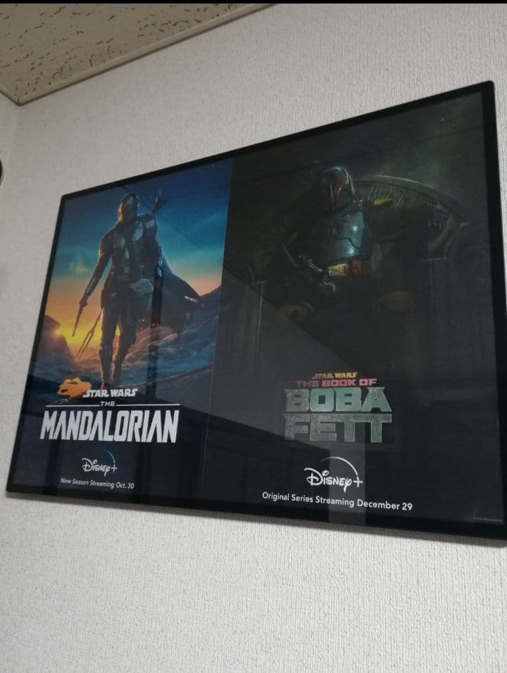 LEDポスターフレーム　発光　マンダロリアンポスター付き