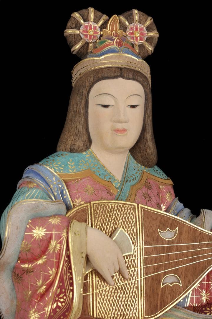 現代大仏師 向吉悠睦 秀逸作 木彫彩色像 琵琶を奏でる天女 ガラスケース 共箱付