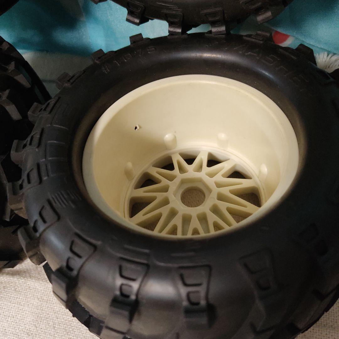 hpi トラクサス　ビードロックホイール　タイヤ