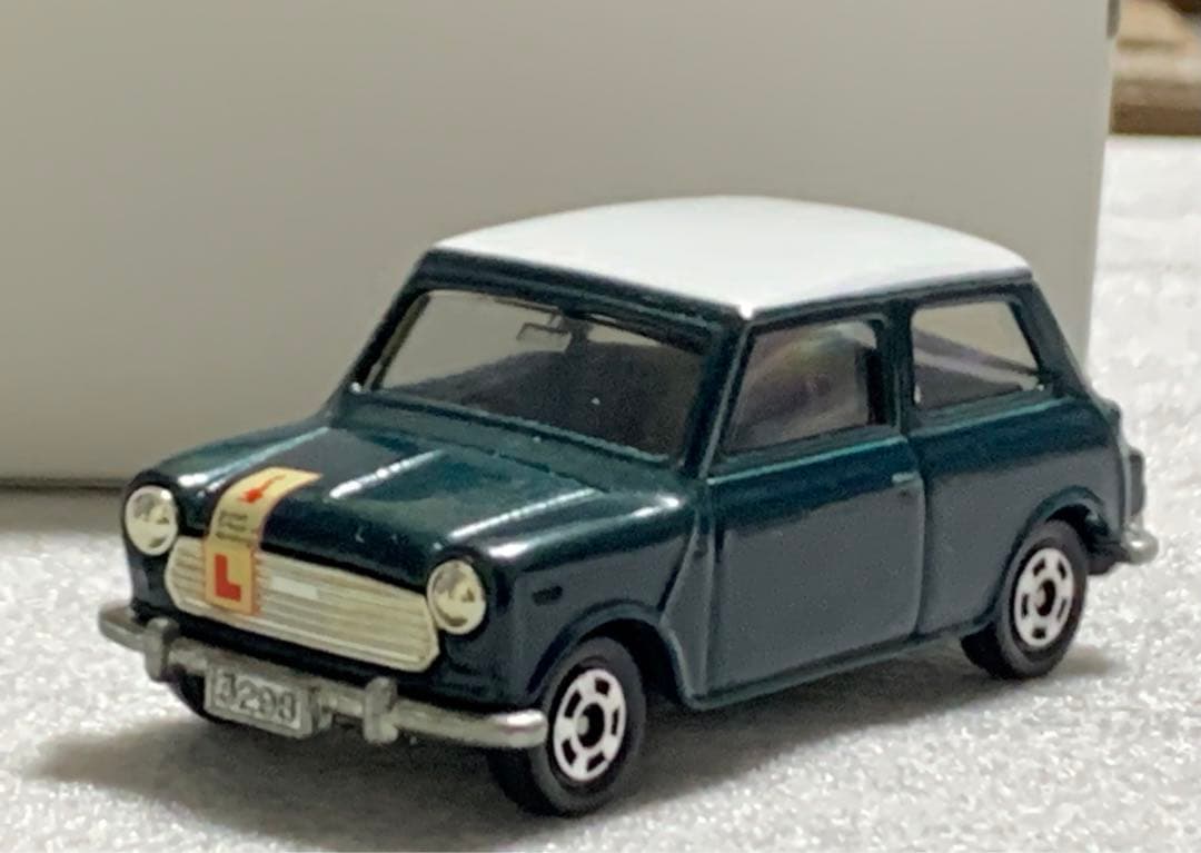 トミカ ミニクーパー トラフィック 教習車 濃緑