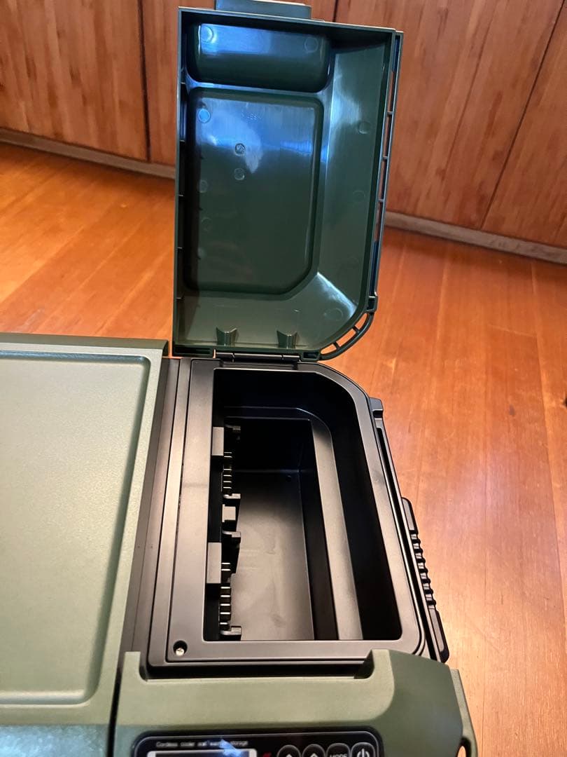 HiKOKI 冷温庫 オリーブグリーン コンパクトUL18dc