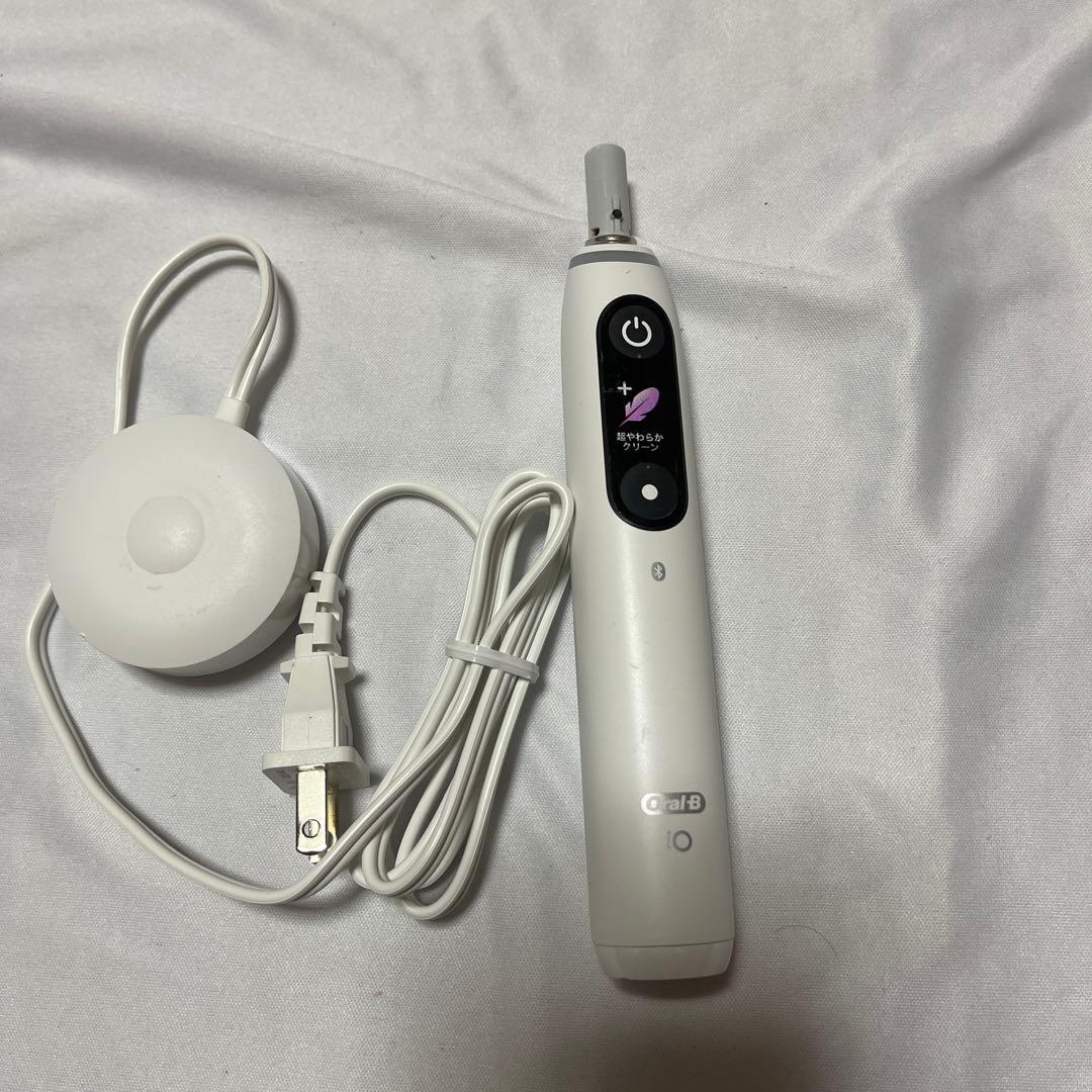電動歯ブラシ　オーラルB　 io8　Type3758