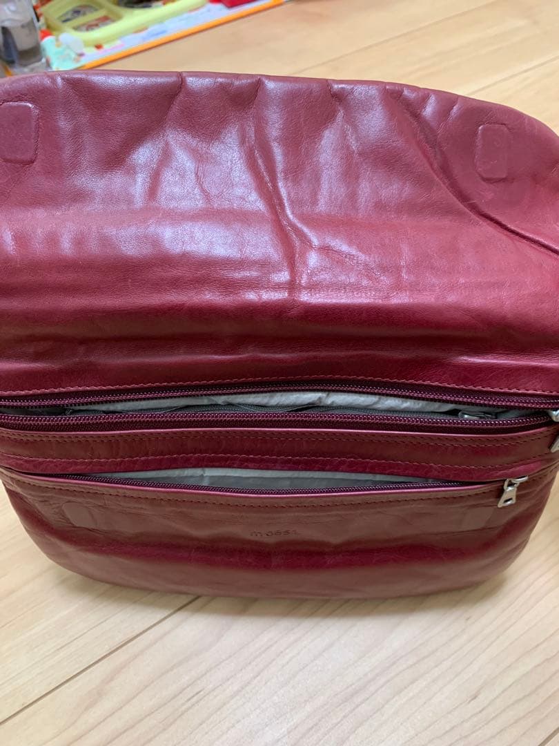 m0851 ショルダーバッグ　レッド　クラッチバッグ