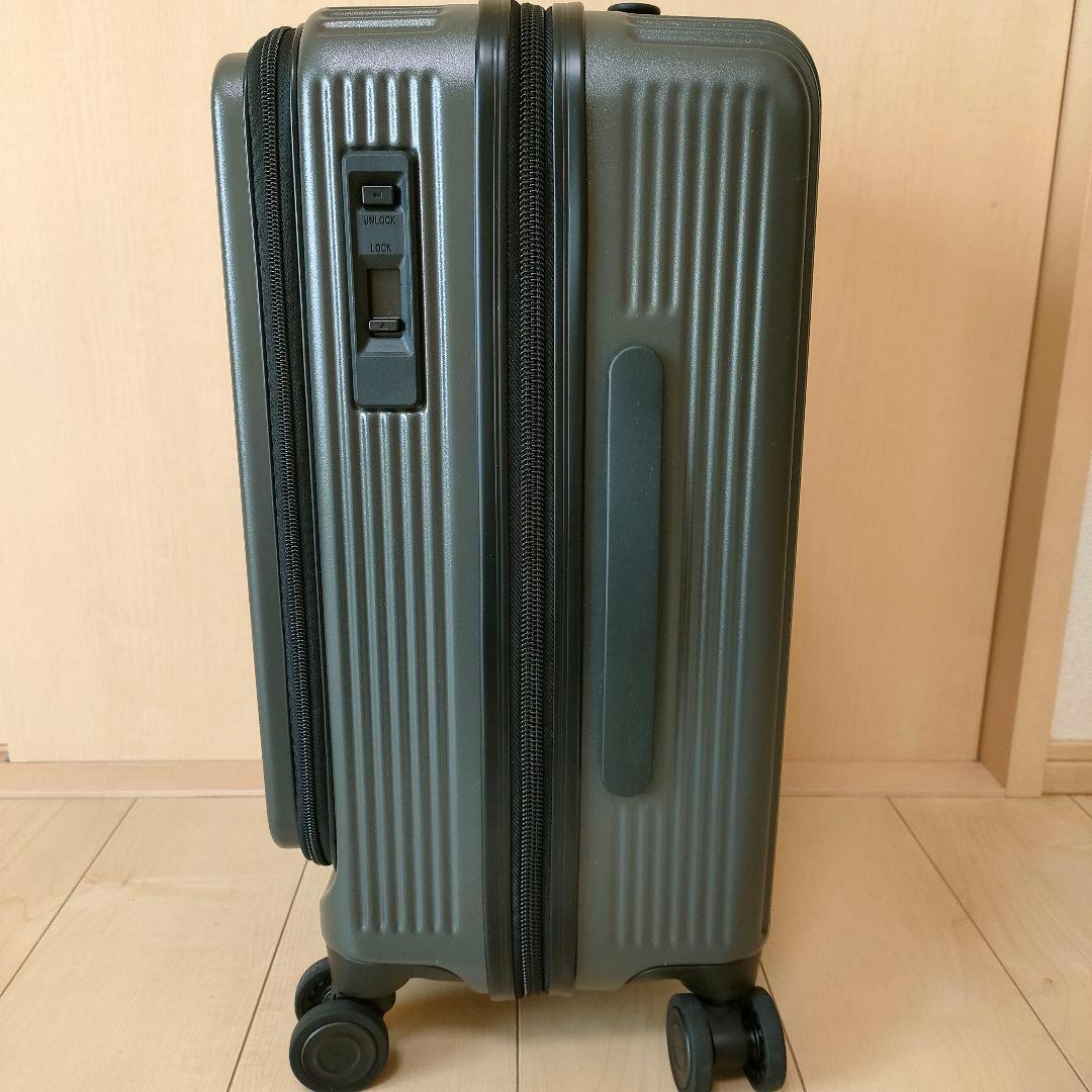 未使用品✨オルティモ　キャリーバック　スーツケース　S 黒　機内持ち込み