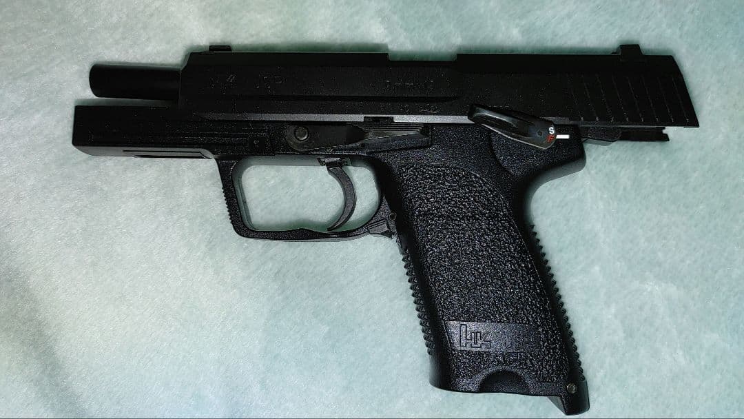 東京マルイ USP ガスガン 予備マガジン１個付き