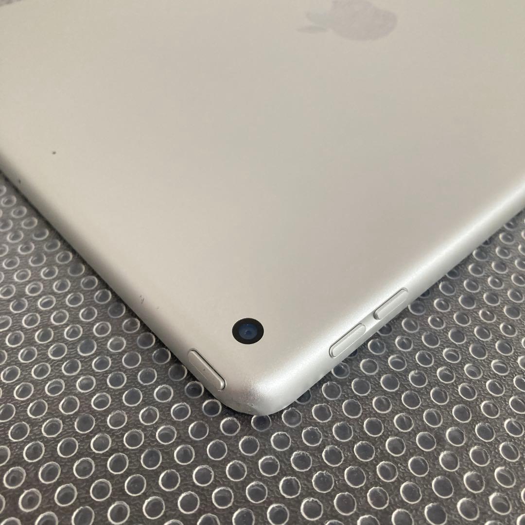 3563【早い者勝ち】電池最良好☆iPad8 第8世代 32GB WIFIモデル