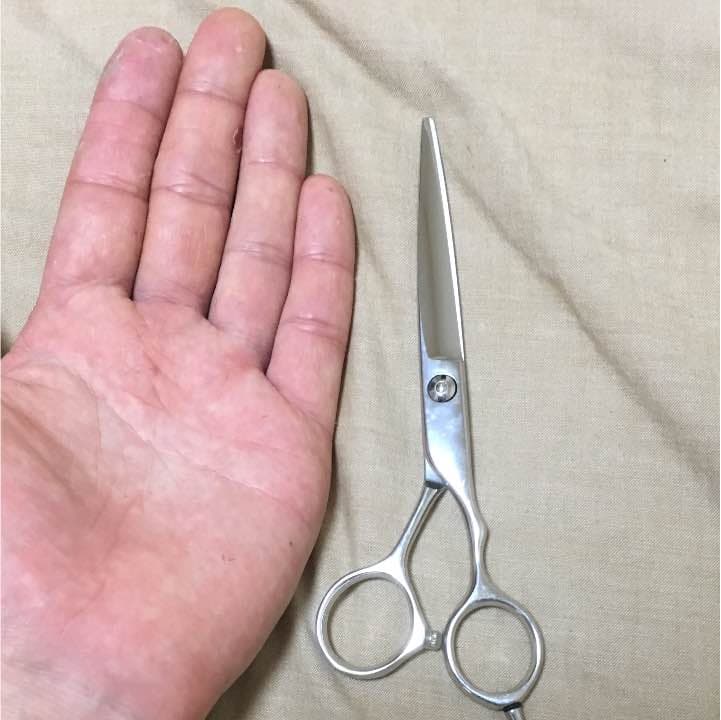 大特価で出します無印シザー 6インチシザー キレイです 美容師 理容師向けです