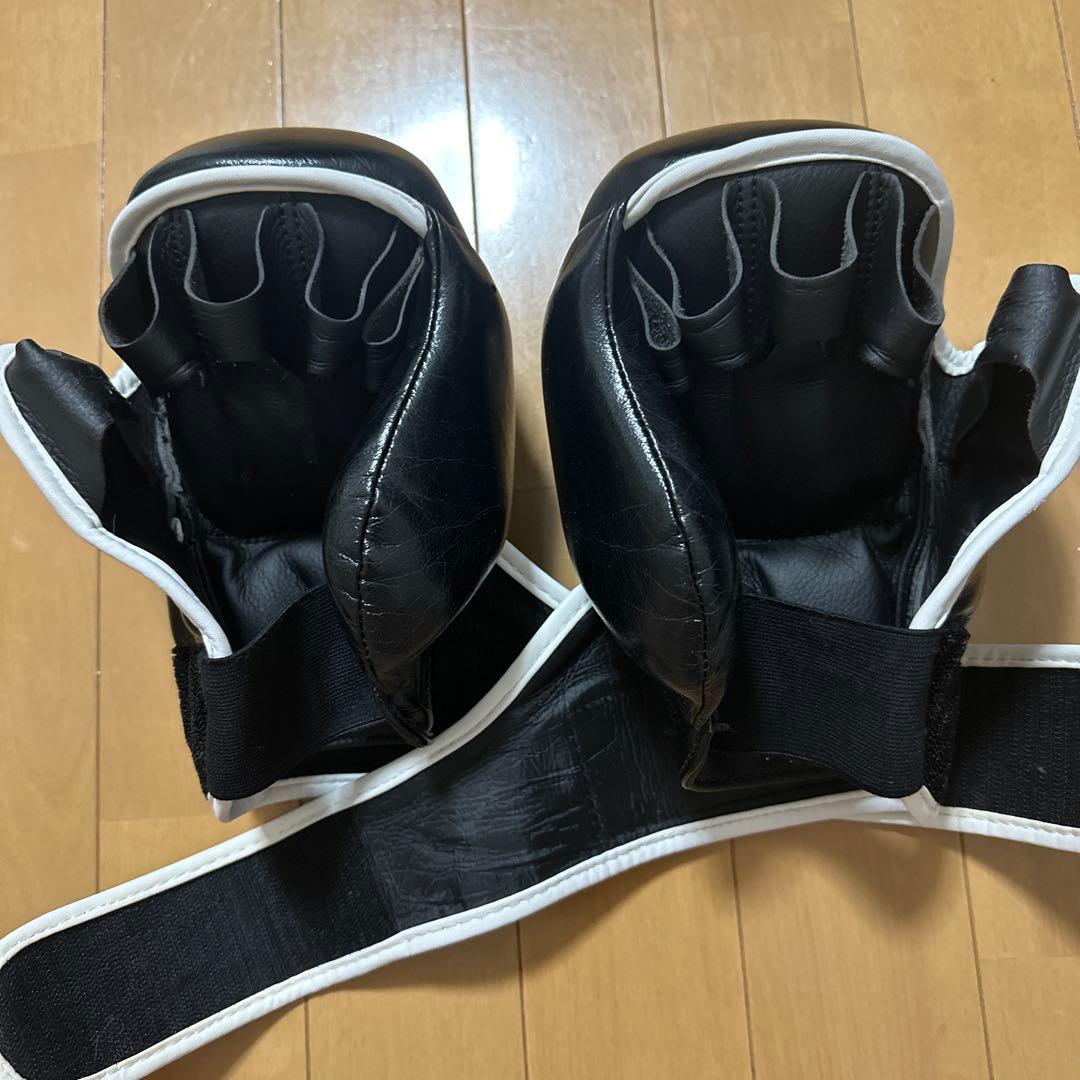 ISAMI パウンドグローブ 黒 Fサイズ