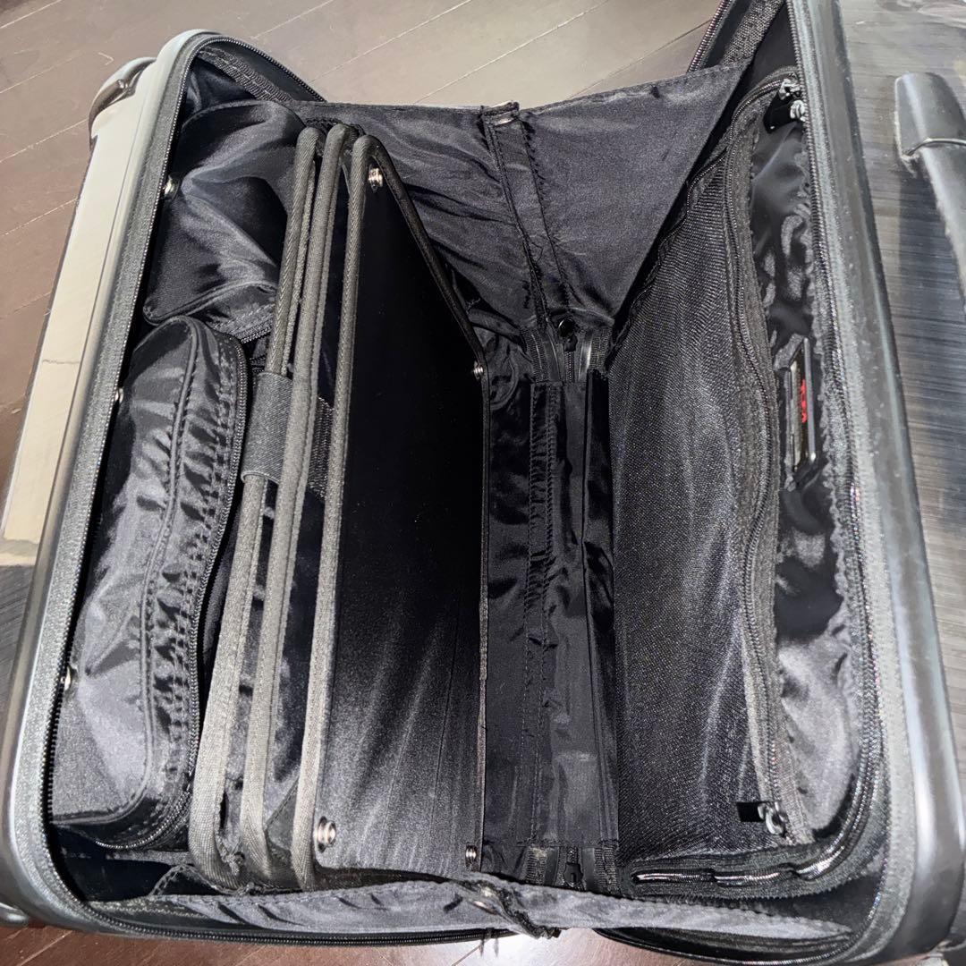 TUMI トゥミ 28012D コンパクトキャリーケース 2輪　中古品