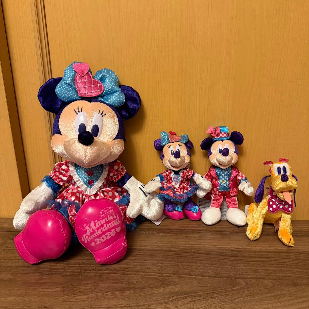 パルパルーザ　ミニーのファンダーランド　ぬいぐるみ　ぬいぐるみバッジ　4点セット