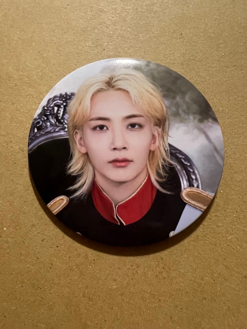 seventeen cafe in seoul 缶バッジ　ジョンハン