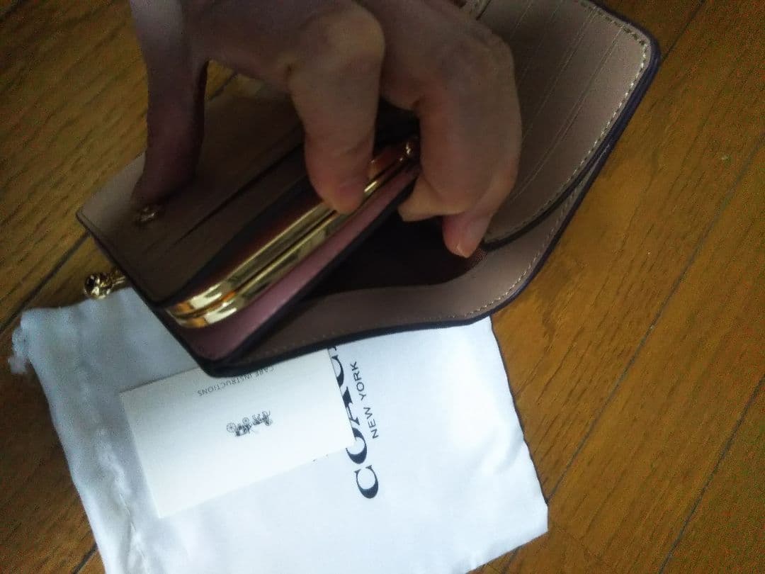 S*o様 COACH 花柄 二つ折り財布　がまぐち