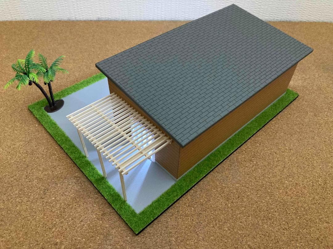 ミニカー専用ジオラマ：1/64 木造パーゴラ付ガレージ（ブラウン）期間限定セール