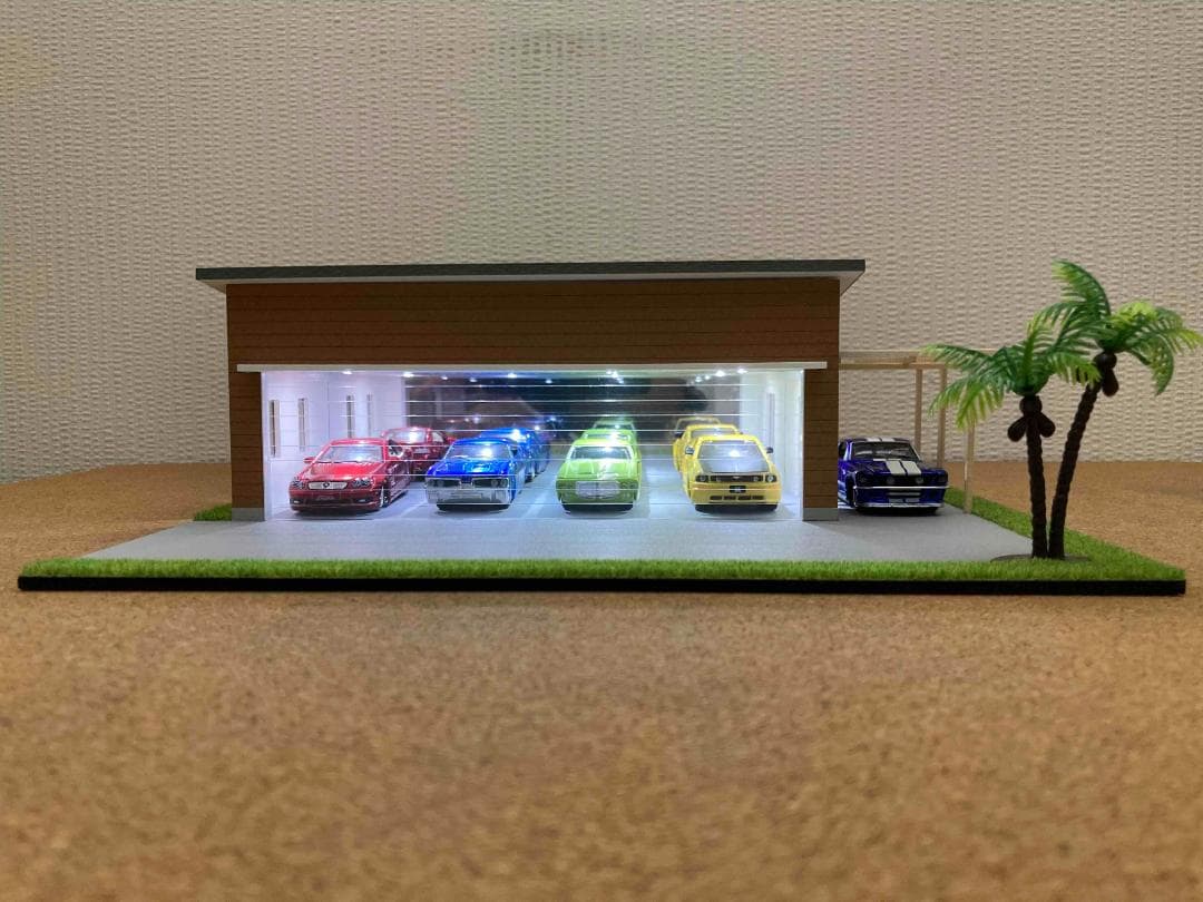 ミニカー専用ジオラマ：1/64 木造パーゴラ付ガレージ（ブラウン）期間限定セール