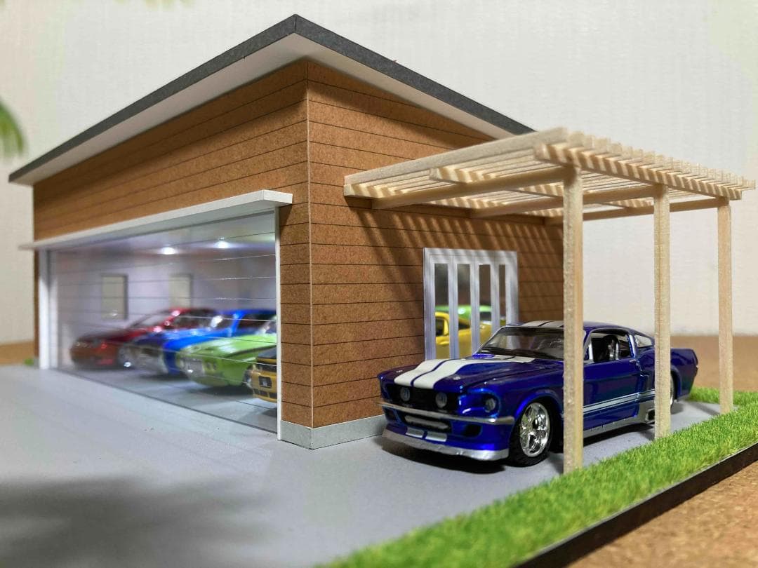 ミニカー専用ジオラマ：1/64 木造パーゴラ付ガレージ（ブラウン）期間限定セール