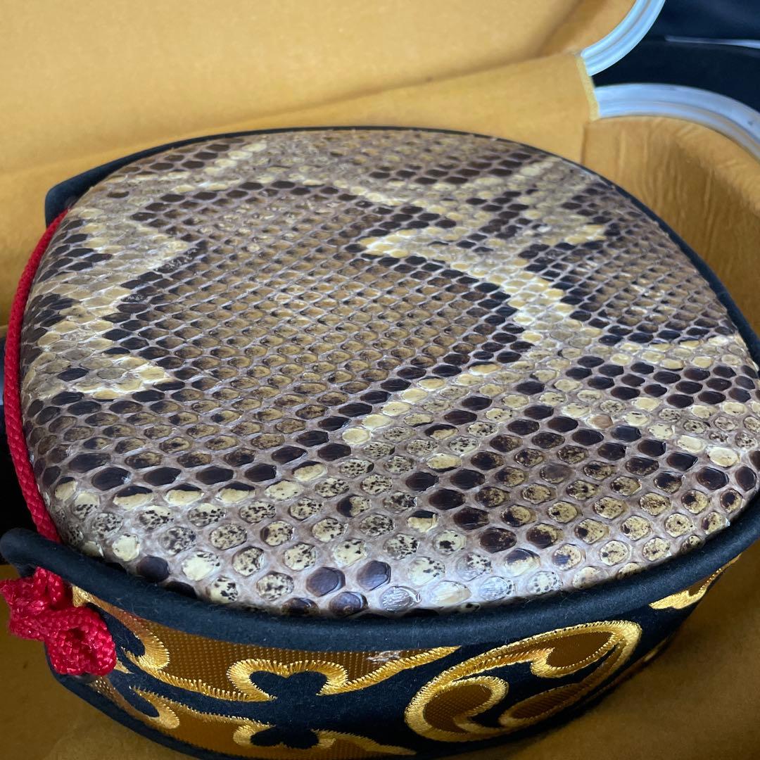 三味線　黒塗与那城？真壁型？ベルト付き　ユナー　スンチー沖縄 弦楽器 琉球