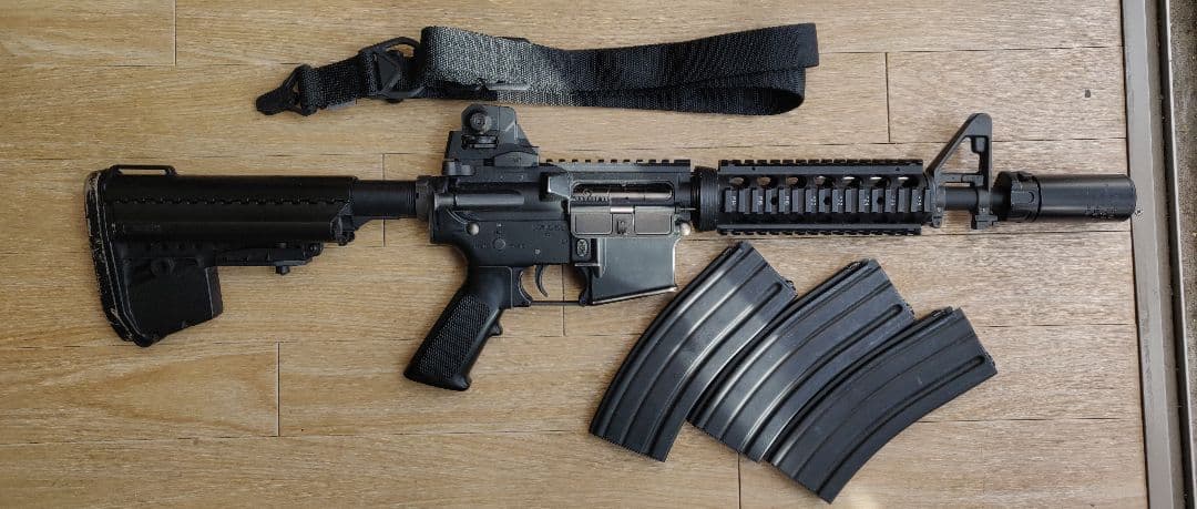 次世代電動ガン\r M4 CQBR ブラック