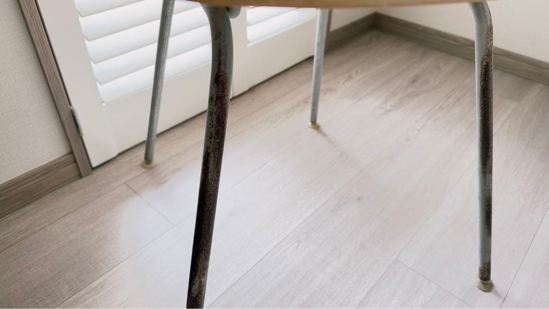 イームズシェルチェア ハーマンミラー フレイムロゴ