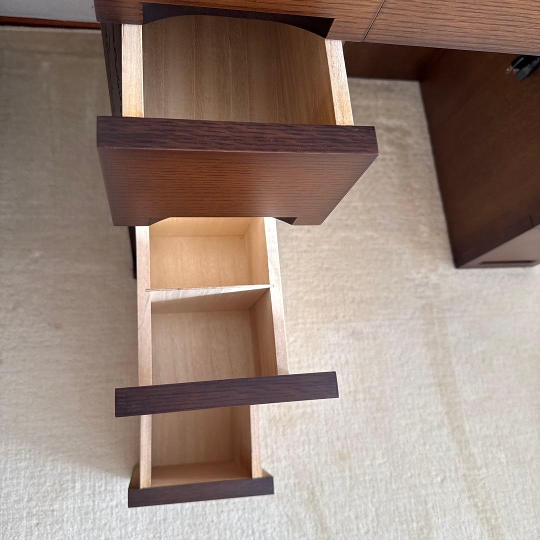 三面鏡ドレッサー