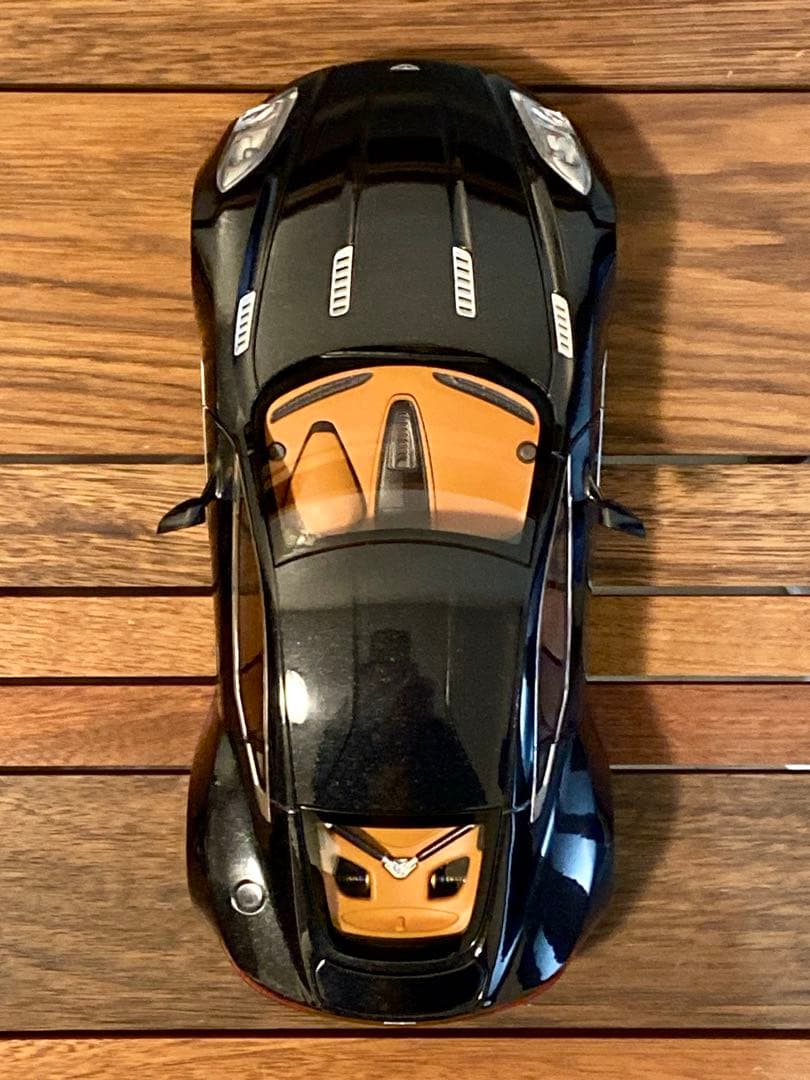 AUTOart 1/18 アストンマーチンONE-77 （ブラック）【中古品】