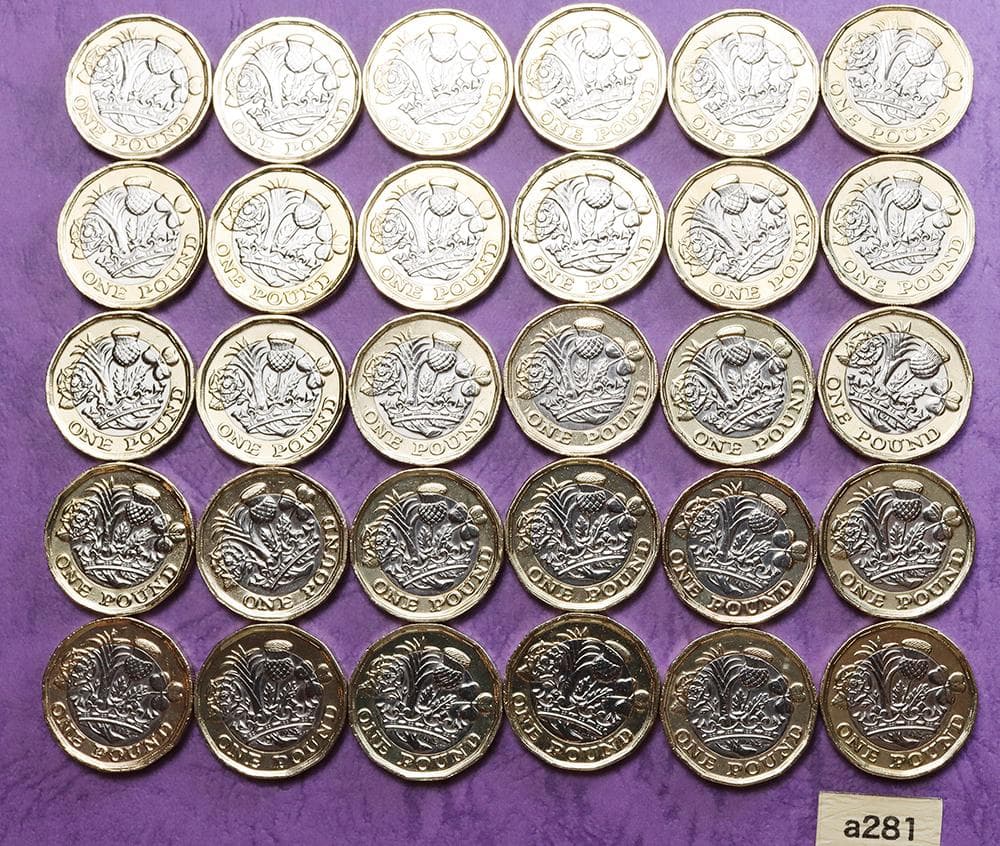 a281 イギリス　1ポンド　硬貨　　バイメタル　30枚まとめて　壮観！