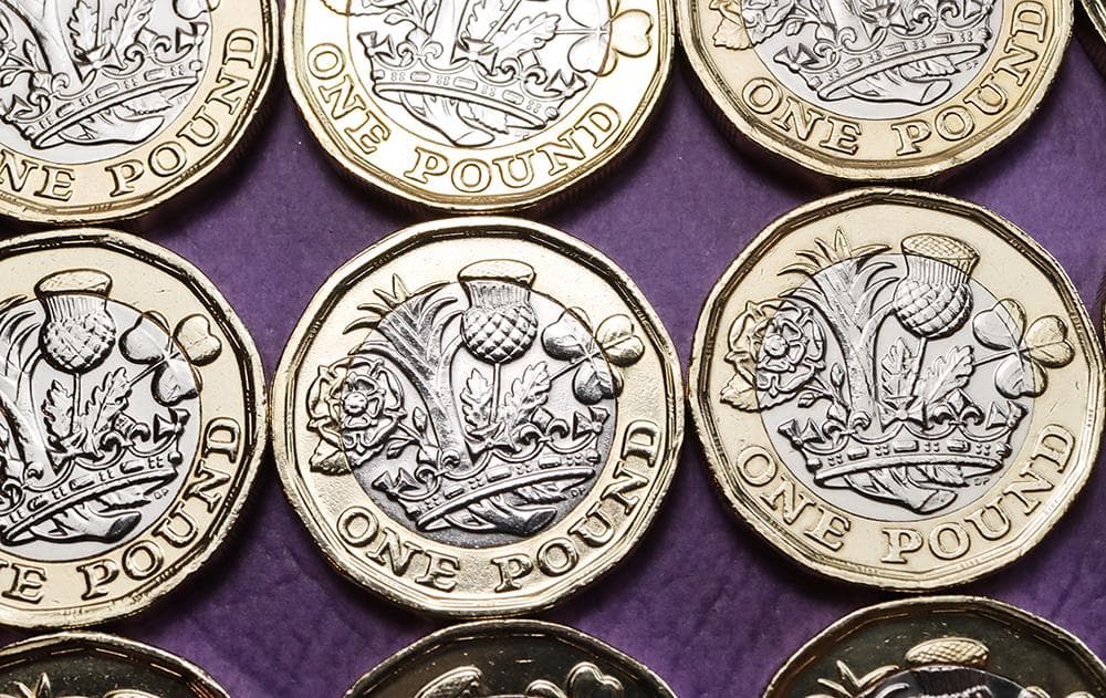 a281 イギリス　1ポンド　硬貨　　バイメタル　30枚まとめて　壮観！