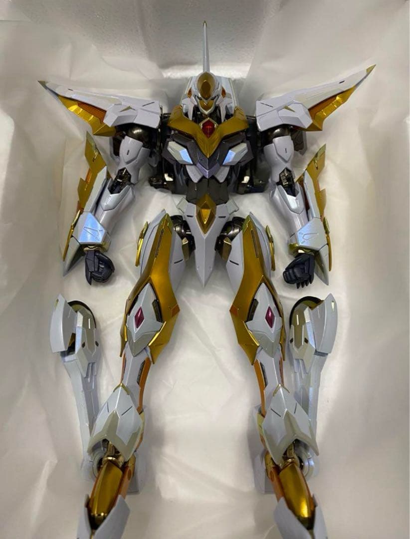 メタルビルド　ランスロット・アルビオン　紅蓮聖天八極式