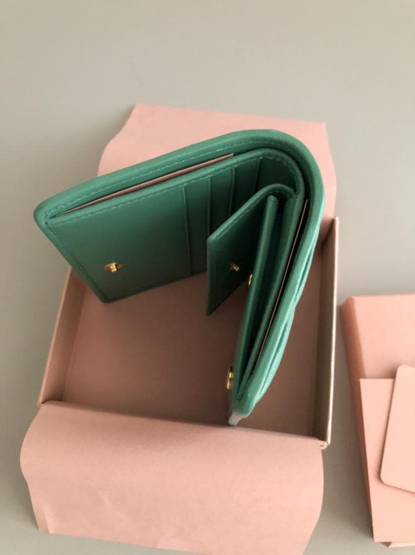 MIUMIU♡マテラッセ折りたたみ財布(グリーン)♡ラスト1点！！！