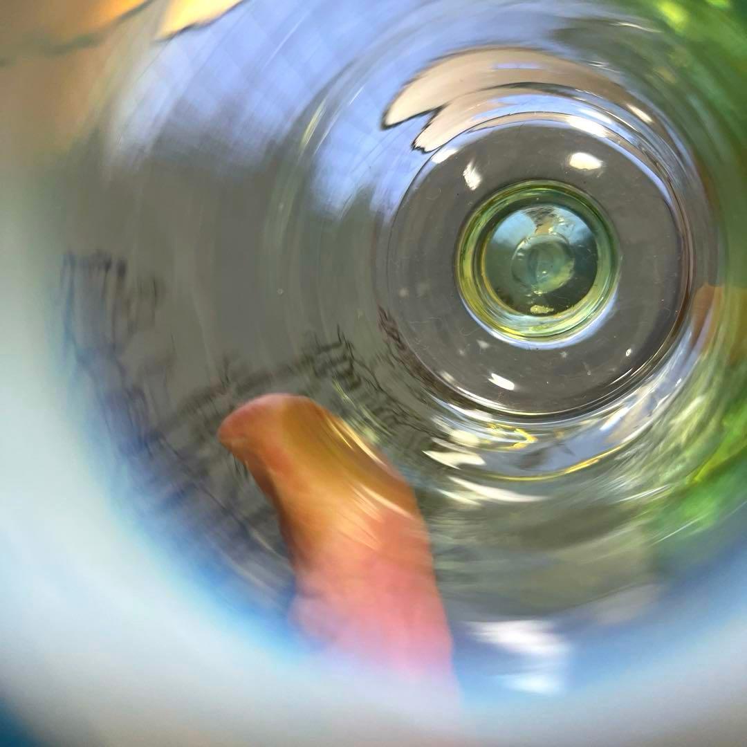 骨董　時代ガラス　超希少！　水色乳白暈し　ベル型　若草色ガラス　氷コップ