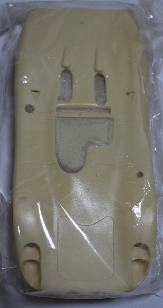 ジョーカー製ポルシェ９０８／２Ｌ　レジン・メタル組立キット　１／２４　未組立品