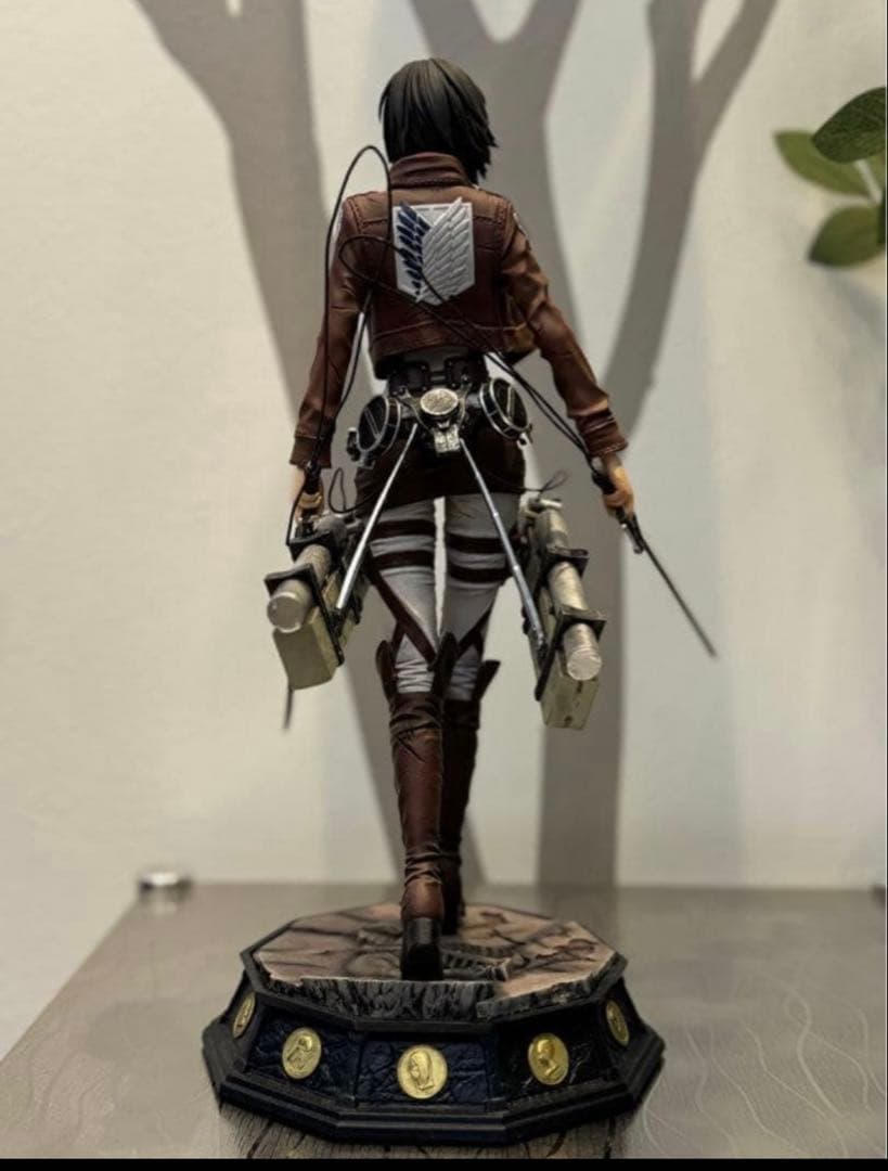 進撃の巨人ガレージキット　ミカサ・アッカーマン スタチュー　フィギュア