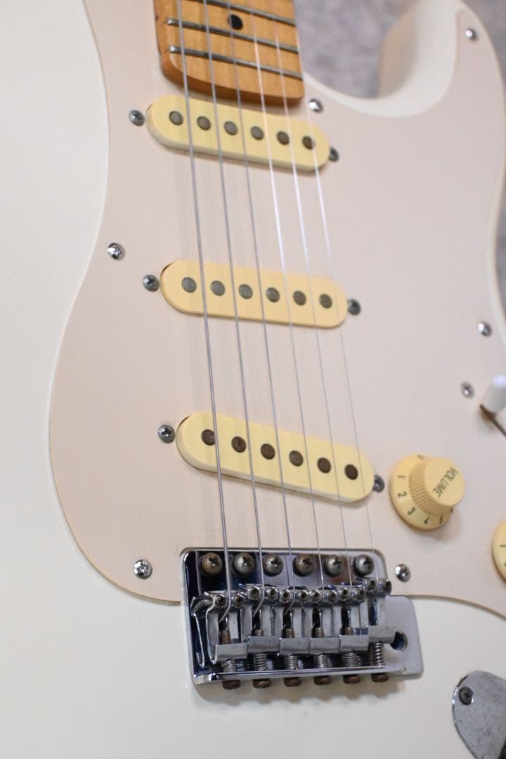 FERNANDES STタイプ フェルナンデス ホワイト 白