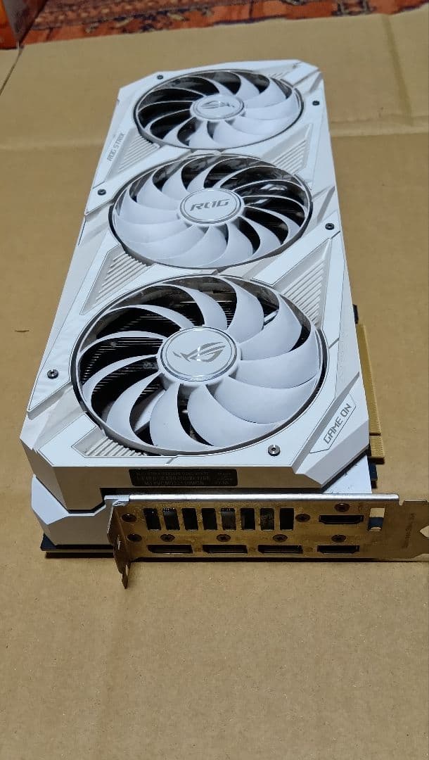 グラフィックボード・グラボ・ビデオカード ROG-STRIX-RTX3090-O24G-WHITE